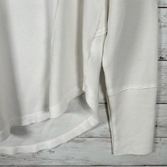 Lucky Boho Waffle Weave Raw Hem Oversized White V- Neck T-shirt Top L - Picture 4 of 6